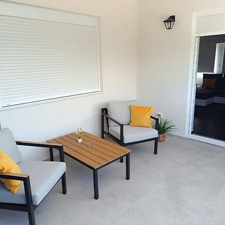 Apartman Elana シベニク エクステリア 写真